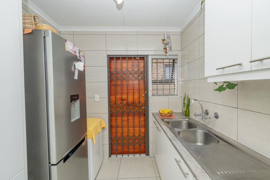 3 Bedroom Property for Sale in De Oude Spruit Western Cape